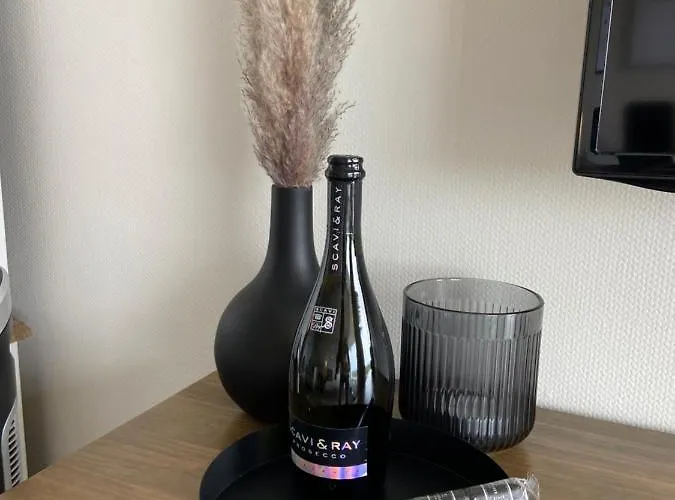 Timmendomizil - Schoene In Bester Lage - Sonnenseite Appartement *