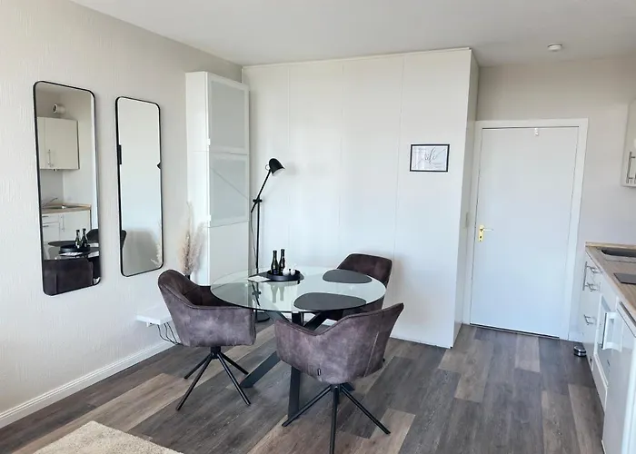 Timmendomizil - Schoene In Bester Lage - Sonnenseite Appartement